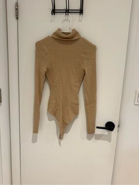 Abercrombie & Fitch Ribbed Turtleneck Bodysuit in Camel